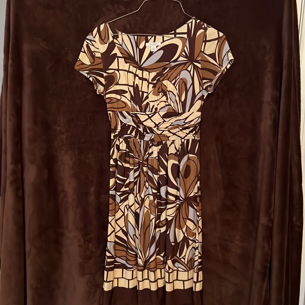 Dress barn mid length dress